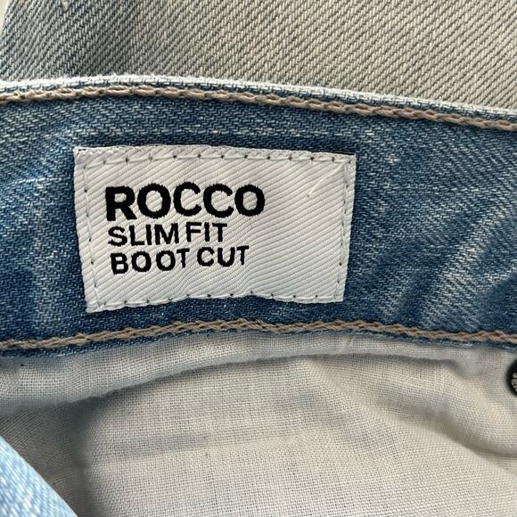 Express Jeans Rocco Slim Fit Cutoffs - Size 31 - Picture 7 of 8